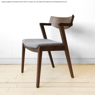 アウトレット展示品処分 ダイニングチェア ウォールナット無垢材を使用したスタイリッシュなデザイン ウォールナット材 木製椅子 ワイドタイプのアームチェア カバーリングチェア
