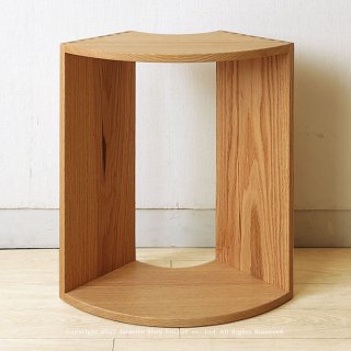 アウトレット展示品処分 サイドテーブル レッドオーク材 レッドオーク無垢材 扇形のユニークなデザイン ハイサイズ