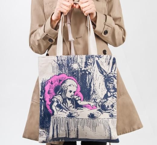 alice+olivia　ダッフルバッグ　トートバッグ Alice+Olivia（バッグ）のフリマアイテム一覧