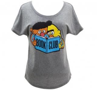 <img class='new_mark_img1' src='https://img.shop-pro.jp/img/new/icons14.gif' style='border:none;display:inline;margin:0px;padding:0px;width:auto;' />Sesame Street / Bert and Ernie Book Club Women's Relaxed Fit Tee (Heather Grey)