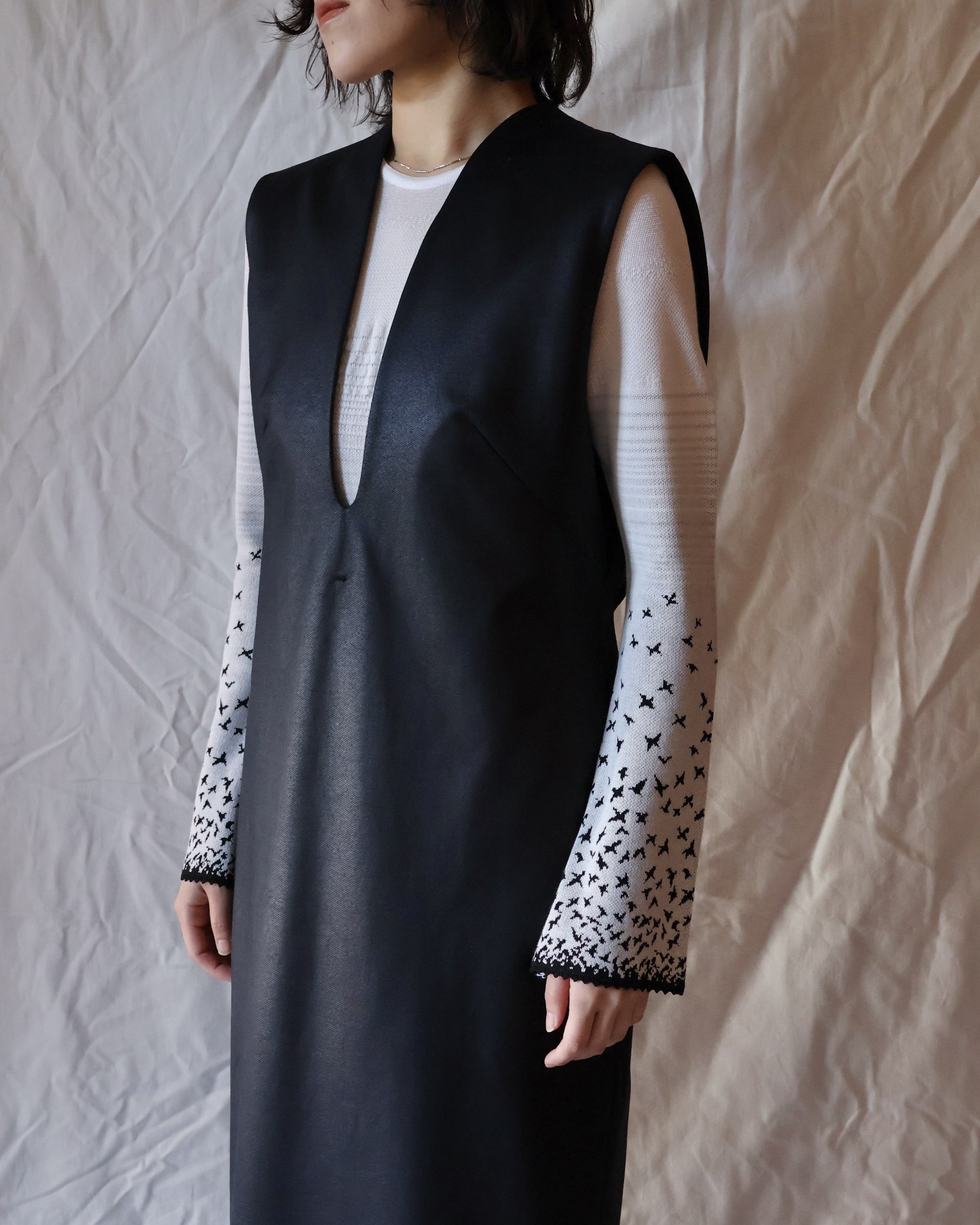Mame Kurogouchi：Plungded Long Sweatshirt Dress - BLACK - ORANN