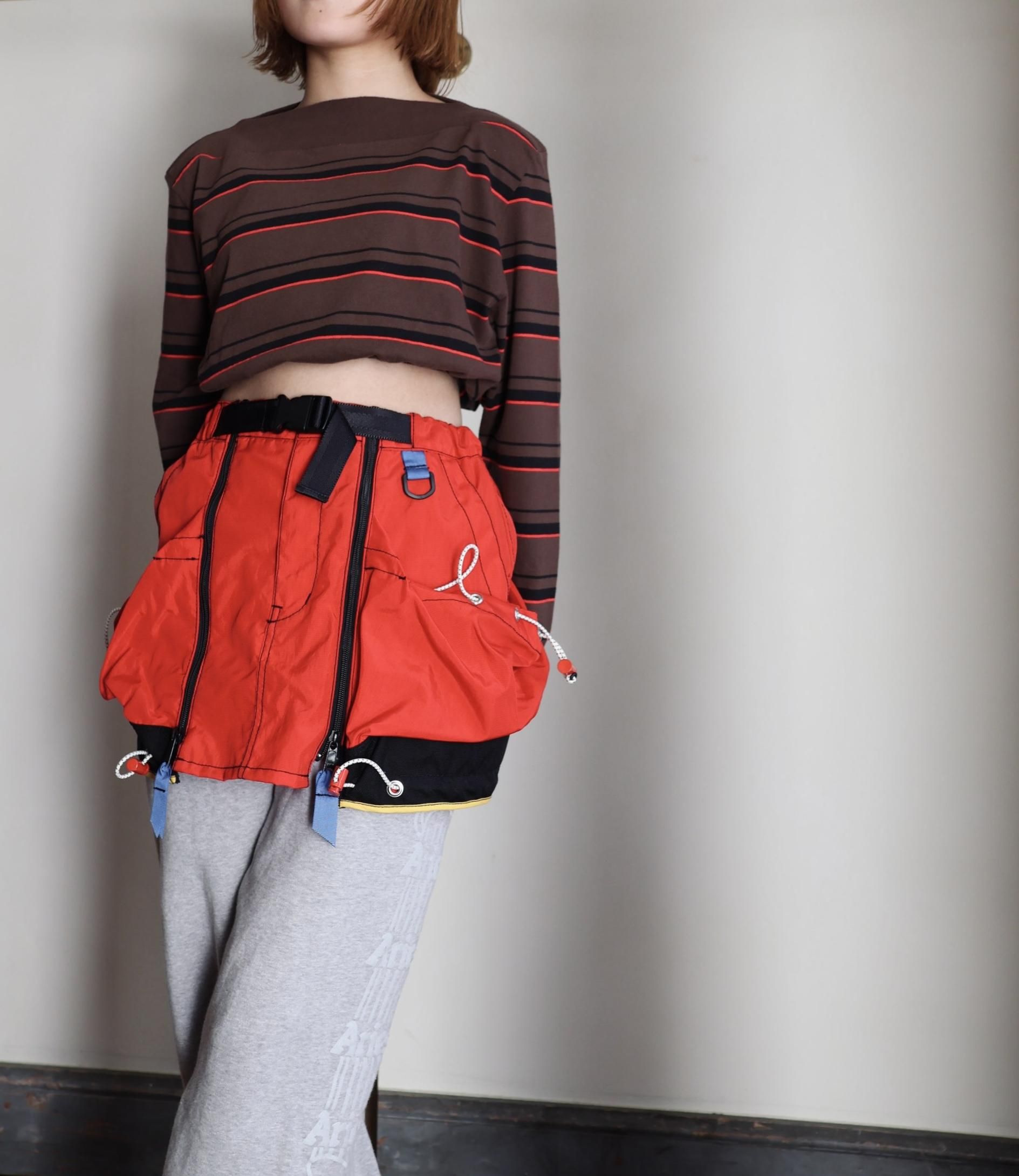 FUMIKA UCHIDA: NYLON WAIST POCKET MINI SKIRT - RED - ORANN FUMIKA UCHIDA: NYLON WAIST POCKET MINI SKIRT - RED - ORANN