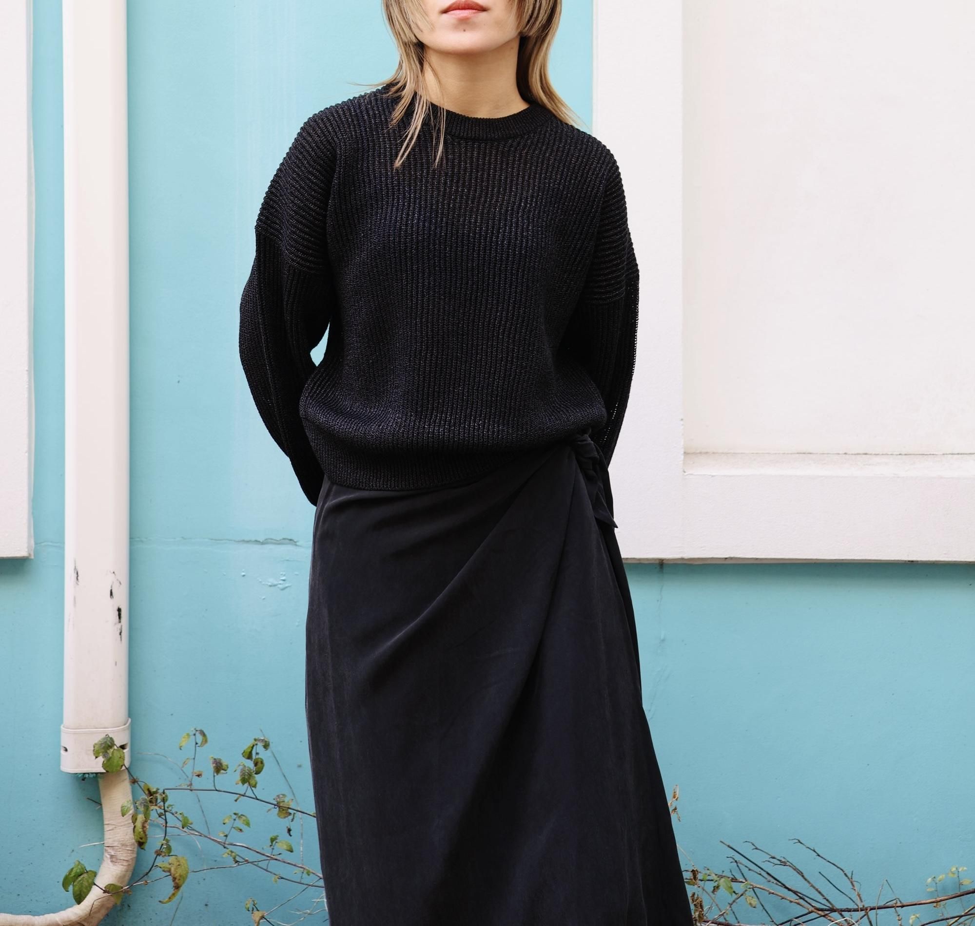 Cristaseya:WASHI PAPER DROPSHOULDER CROPPED SWEATER - BLACK Cristaseya:WASHI PAPER DROPSHOULDER CROPPED SWEATER - BLACK