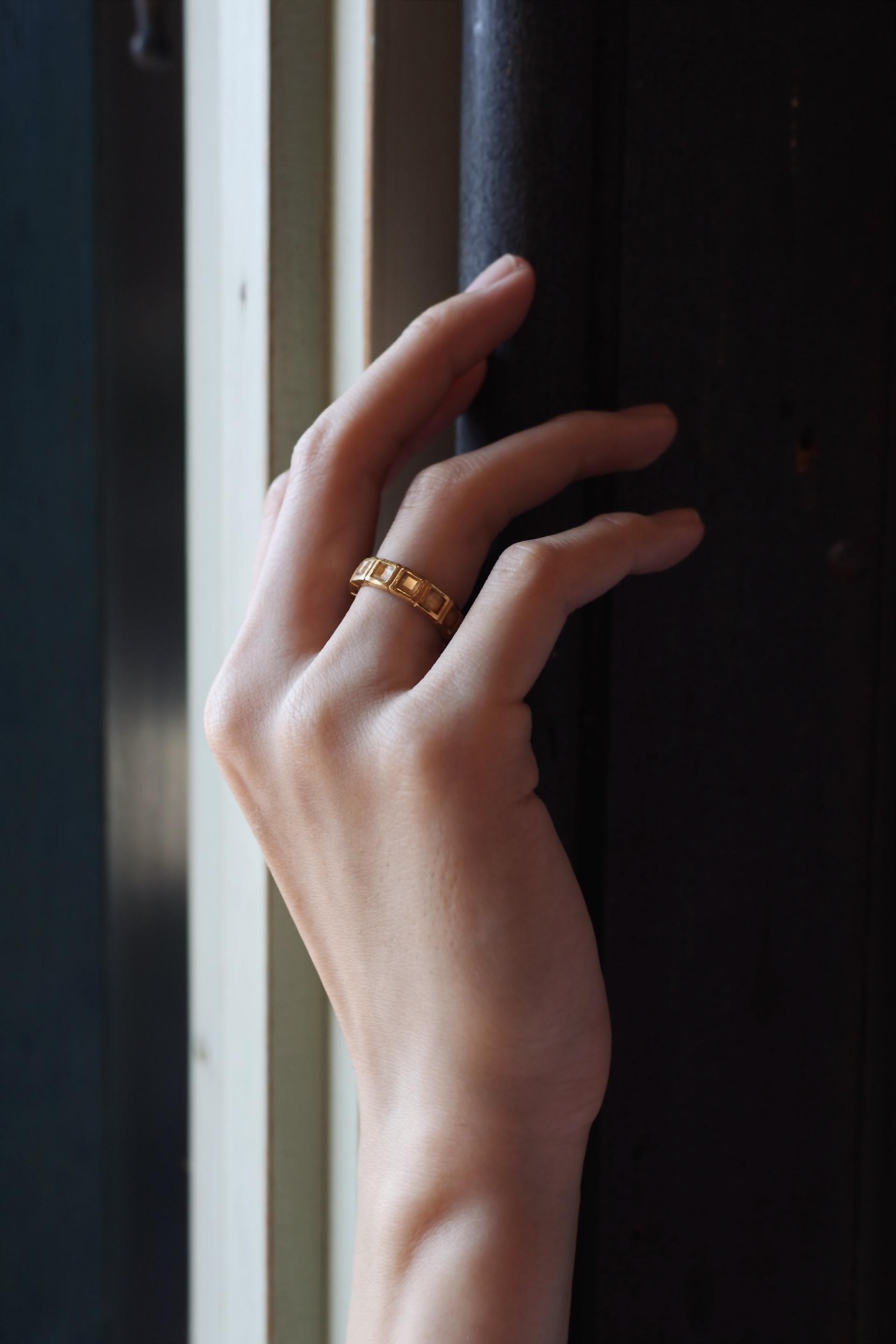 R.ALAGAN：SMALL TILE RING - GOLD - ORANN ONLINE SHOP
