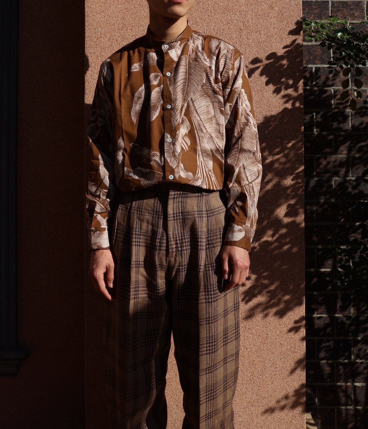 20-60代 人気ファッションブランド Cristaseya：OVERSIZED MAO SHIRT - BROWN LEAVES - ORANN 通販 トップス
