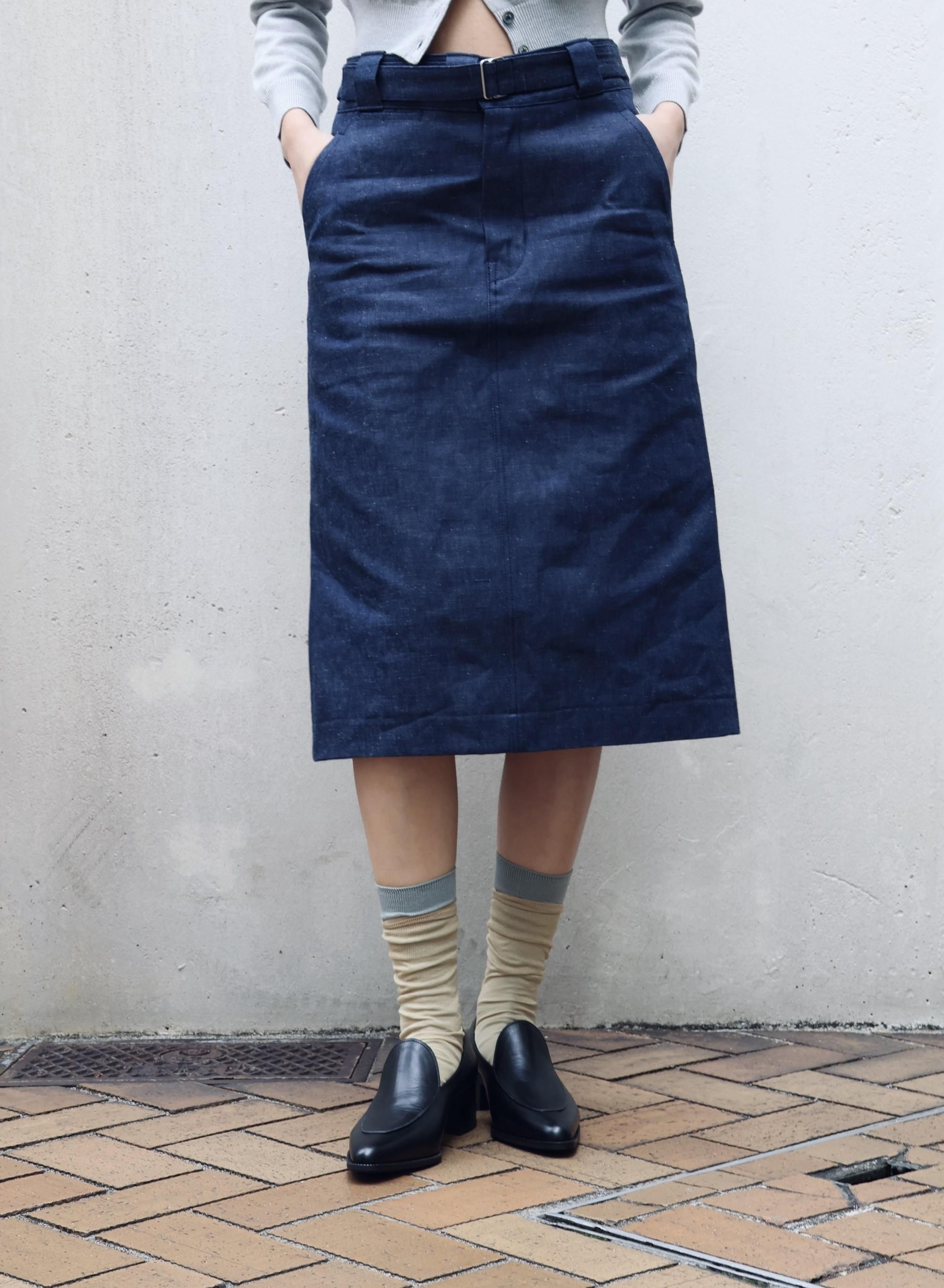 FUMIKA UCHIDA： NEPPED DENIM BELTED SKIRT - INDIGO - ORANN