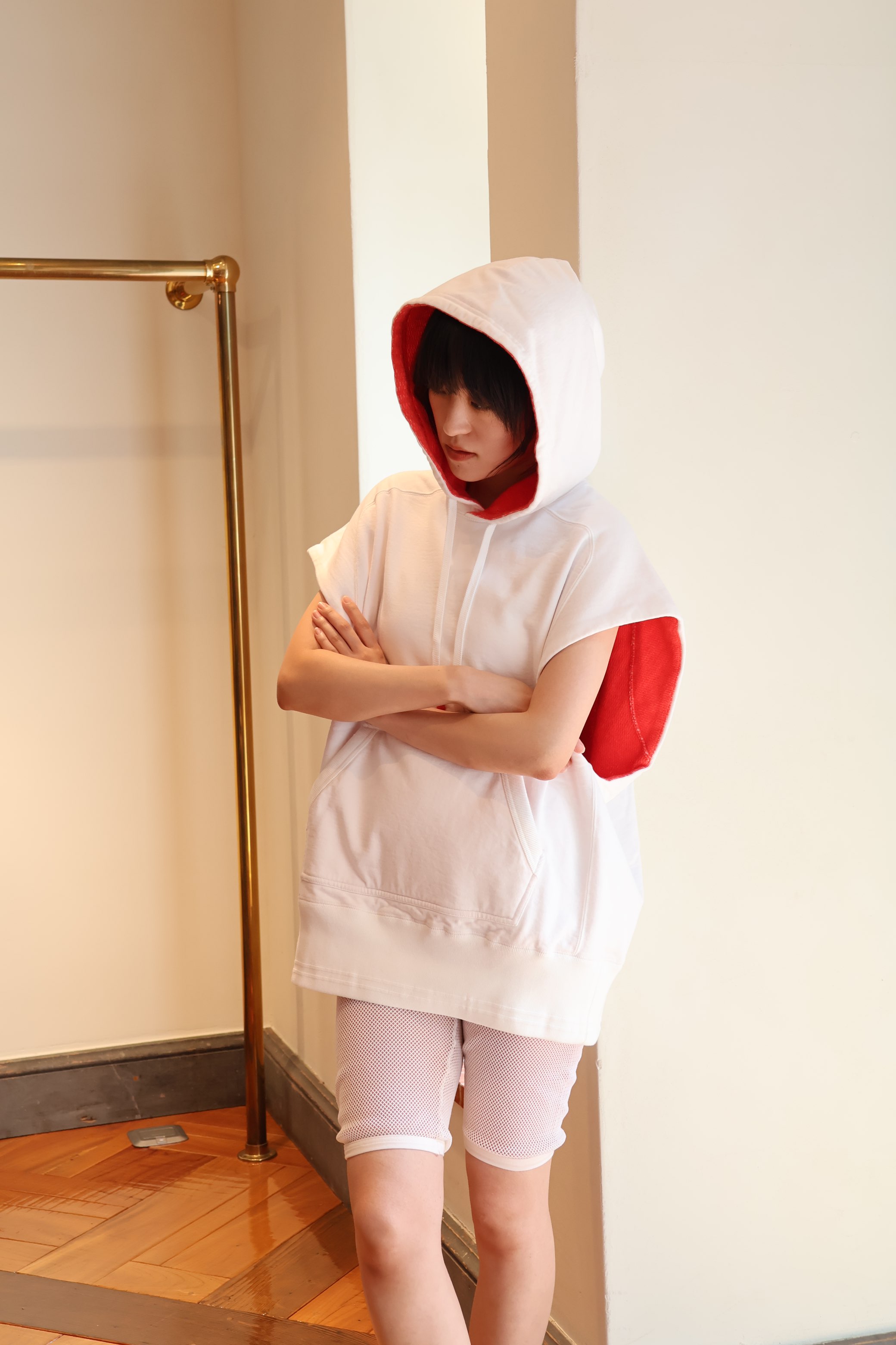 FUMIKA UCHIDA :NO-SLEEVE DOUBLE FACE HOODY - ORANN ONLINE SHOP FUMIKA UCHIDA :NO-SLEEVE DOUBLE FACE HOODY - ORANN ONLINE SHOP