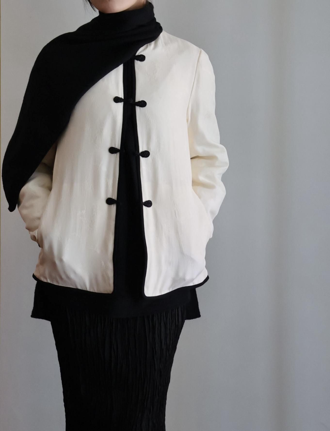 Mame Kurogouchi:Crane Pattern Jacquard Jacket - ECRU Mame Kurogouchi:Crane Pattern Jacquard Jacket - ECRU