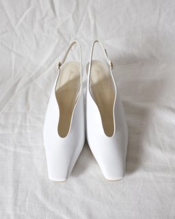 Mame Kurogouchi：Curved Line Sling Back Heels - WHITE