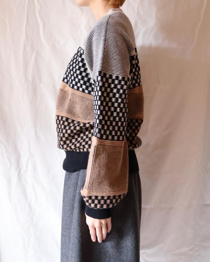 Cristaseya:JACQUARD OVERSIZED CASHMERE SWEATER - CREAM Cristaseya:JACQUARD OVERSIZED CASHMERE SWEATER - CREAM