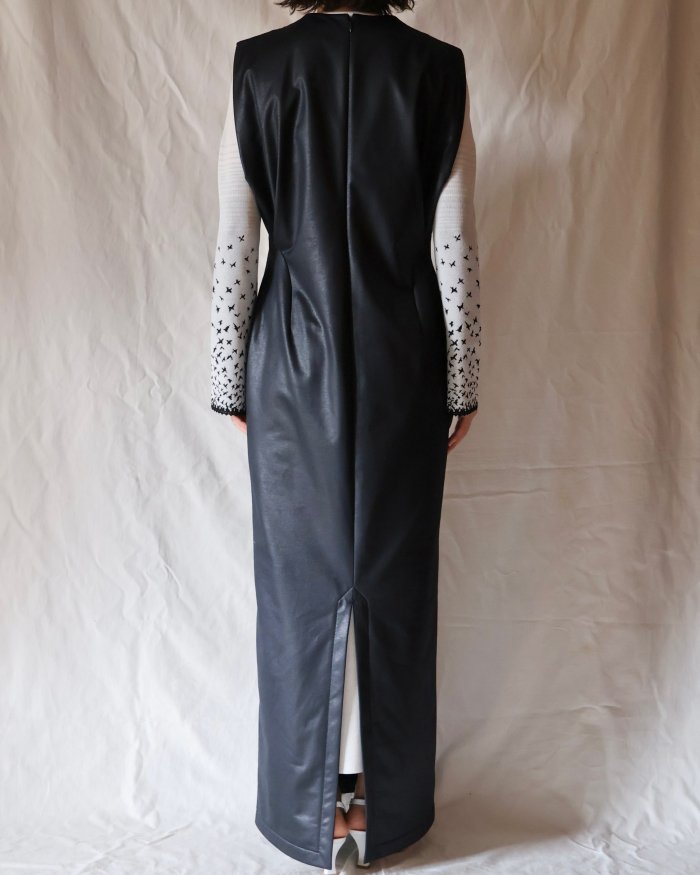 Mame Kurogouchi：Plungded Long Sweatshirt Dress - BLACK - ORANN
