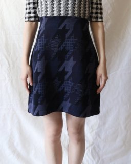Mame Kurogouchi：Houndstooth Knitted Skirt - NAVY