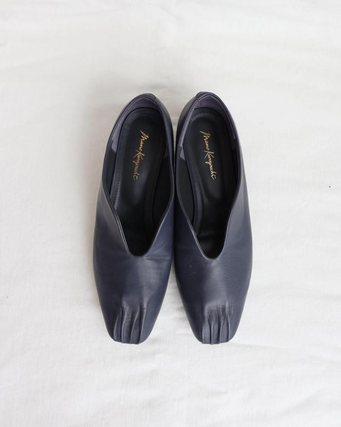 Mame Kurogouchi:Curved Line Low Heel Slipon - NAVY - ORANN Mame Kurogouchi:Curved Line Low Heel Slipon - NAVY - ORANN