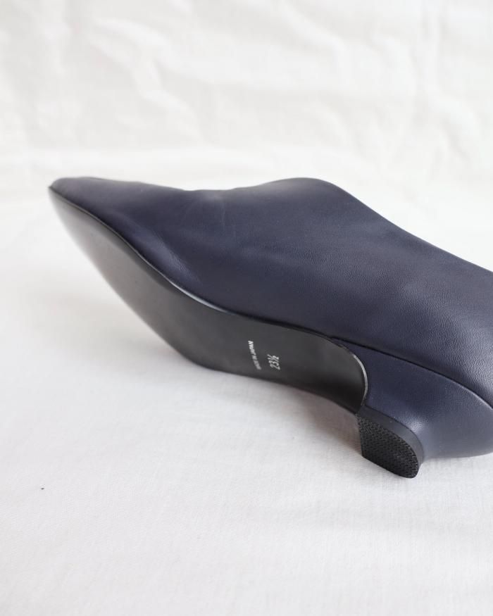 Mame Kurogouchi：Curved Line Low Heel Slipon - NAVY - ORANN