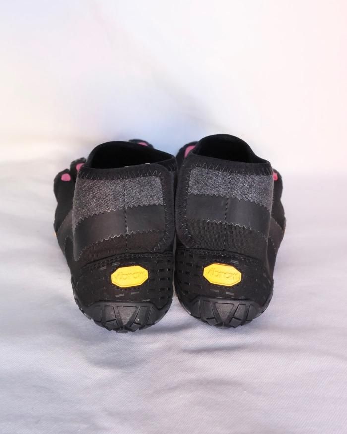 Midorikawa: Vibram Five Fingers by SUICOKE×Midorikawa Midorikawa: Vibram Five Fingers by SUICOKE×Midorikawa