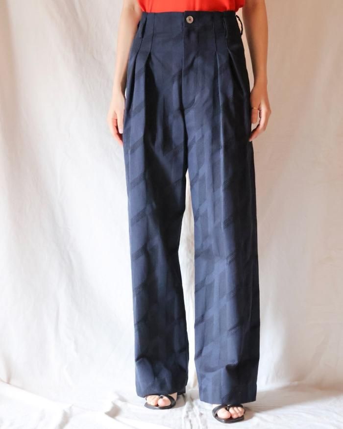 おトク情報がいっぱい！ pelleq ：JACQUARD DOUBLE TUCK TROUSERS - NAVY - ORANN ONLINE パンツ