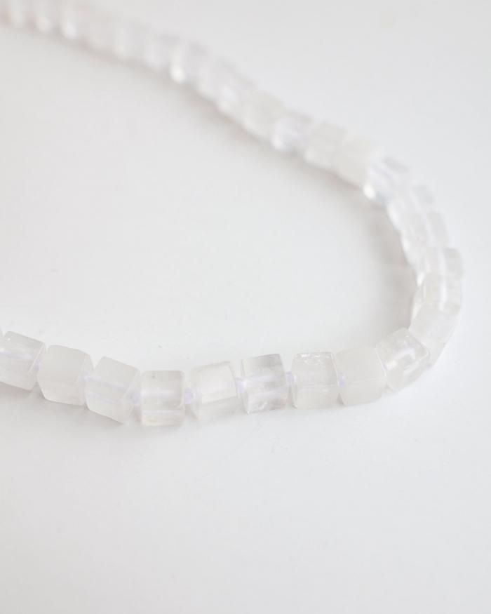 R.ALAGAN:CUBE STONE NECKLACE - WHITE JADE - ORANN ONLINE SHOP R.ALAGAN:CUBE STONE NECKLACE - WHITE JADE - ORANN ONLINE SHOP