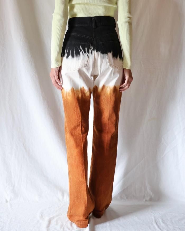 マメ クロゴウチ 美しい グラデーション フレアデニムパンツ Mame Kurogouchi:Gradient Dye Flare Jeans - BROWN - ORANN