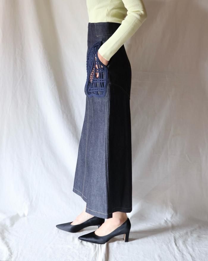 Mame Kurogouchi:Cord Embroidery Detail Denim Skirt - NAVY Mame Kurogouchi:Cord Embroidery Detail Denim Skirt - NAVY