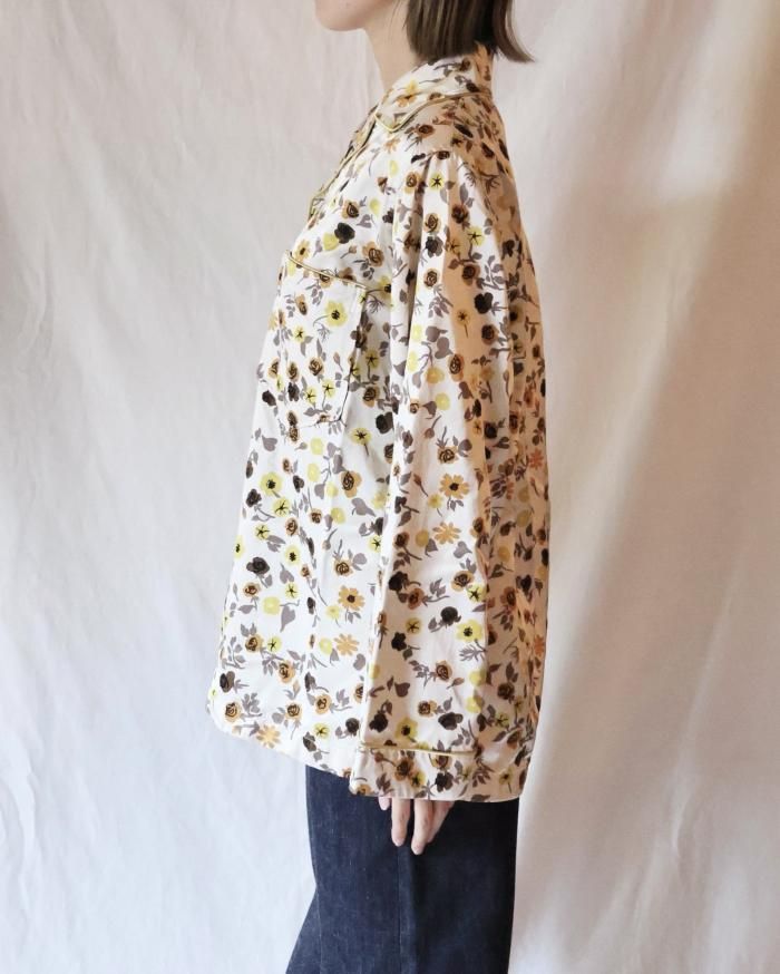FUMIKA UCHIDA: FLOWER PRINTED OPEN-COLLARED SHIRT - ECRU FUMIKA UCHIDA: FLOWER PRINTED OPEN-COLLARED SHIRT - ECRU