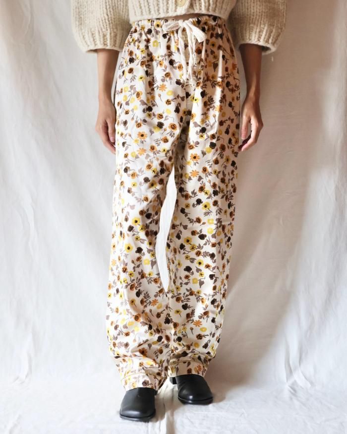 FUMIKA UCHIDA: FLOWER PRINTED PANTS - ECRU - ORANN ONLINE SHOP FUMIKA UCHIDA: FLOWER PRINTED PANTS - ECRU - ORANN ONLINE SHOP