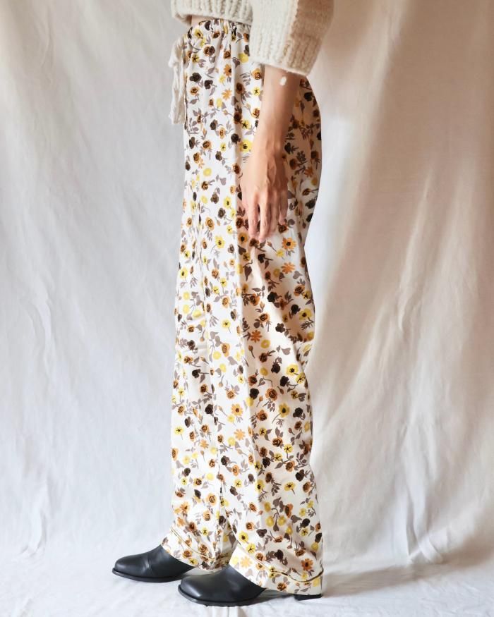 FUMIKA UCHIDA: FLOWER PRINTED PANTS - ECRU - ORANN ONLINE SHOP FUMIKA UCHIDA: FLOWER PRINTED PANTS - ECRU - ORANN ONLINE SHOP