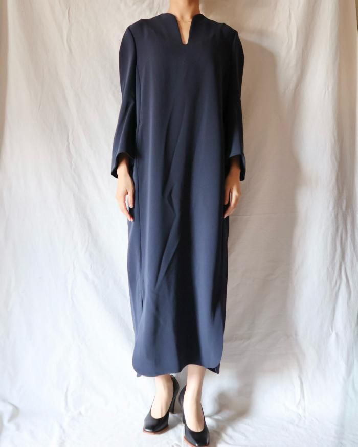 mame Acetate Polyester V-Neck Dress フレア Acetate Polyester V-Neck Dress - black – OBLIGE