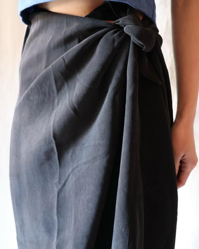 pelleq ：BLACK RANDOM SKIRT - BLACK - ORANN ONLINE SHOP