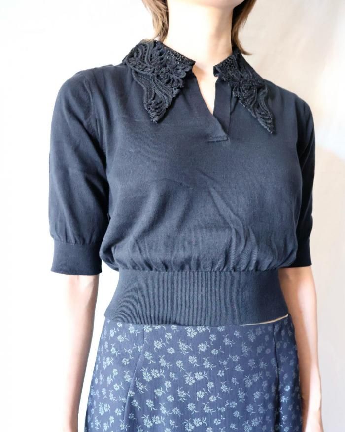 Mame Kurogouchi：Embroidery Collar Knitted Top - BLACK