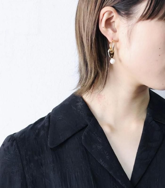mame kurogouchi 美品　ピアス　片側 Mame Kurogouchi：Freshwater Pearl Earrings - GOLD - ORANN