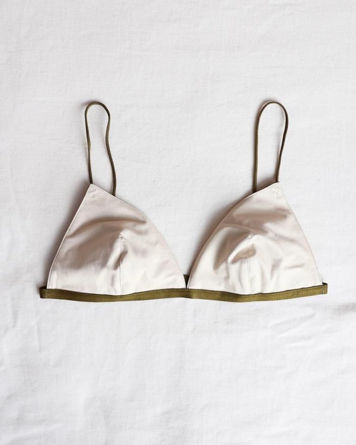 OVERNEATH：LEATHER LIKE BRA - CREAM - ORANN ONLINE SHOP