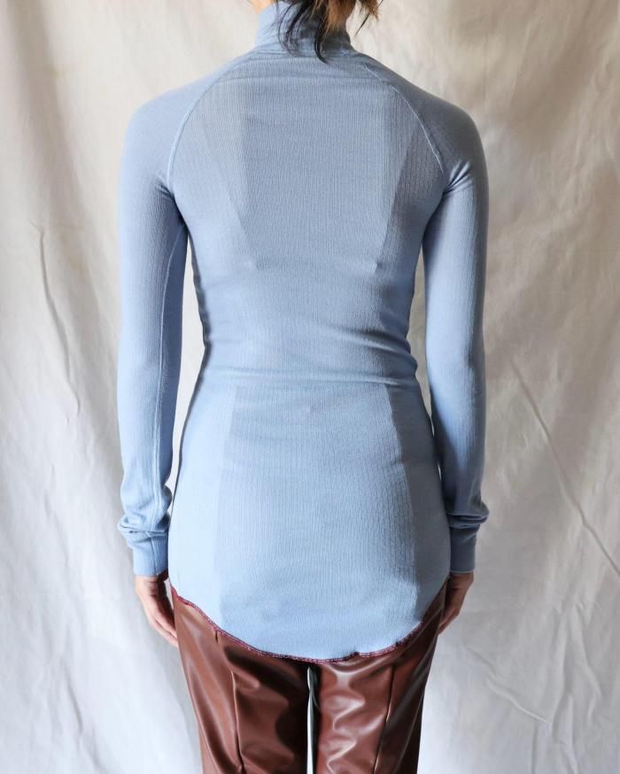 FUMIKA UCHIDA： NEEDLE DRAWING TTL NECK UNDERWEAR - LIGHT BLUE