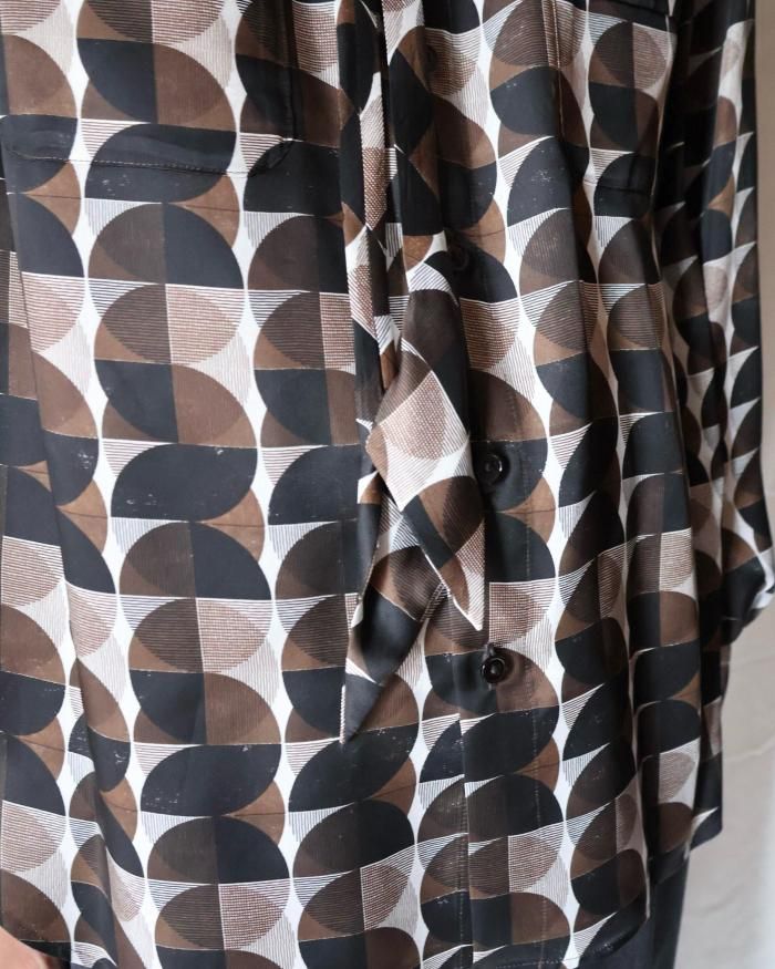 FUMIKA UCHIDA： GEOMETRIC PATTERN PRINTED BLOUSE - GEOMETRIC