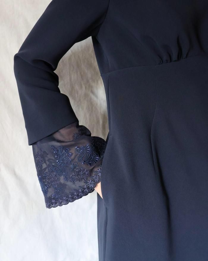 Mame Kurogouchi：Triacetate Georgette Embroidered Cuffs I-Line