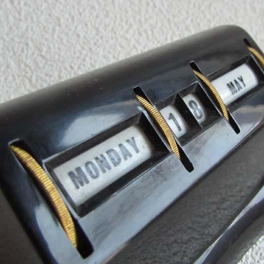 ベークライト万年カレンダー【ベークライト、カレンダー