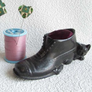 猫とネズミと靴のピンクッション