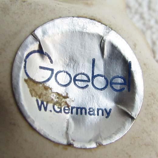 Goebel社 犬置物【ドイツ、ゲーベル、W.Germany、陶磁器、フィギュア