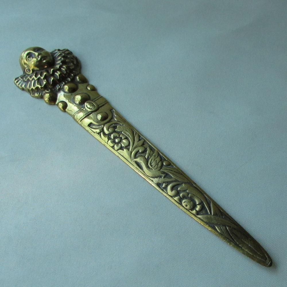 ピエロのペーパーナイフ - time-machine