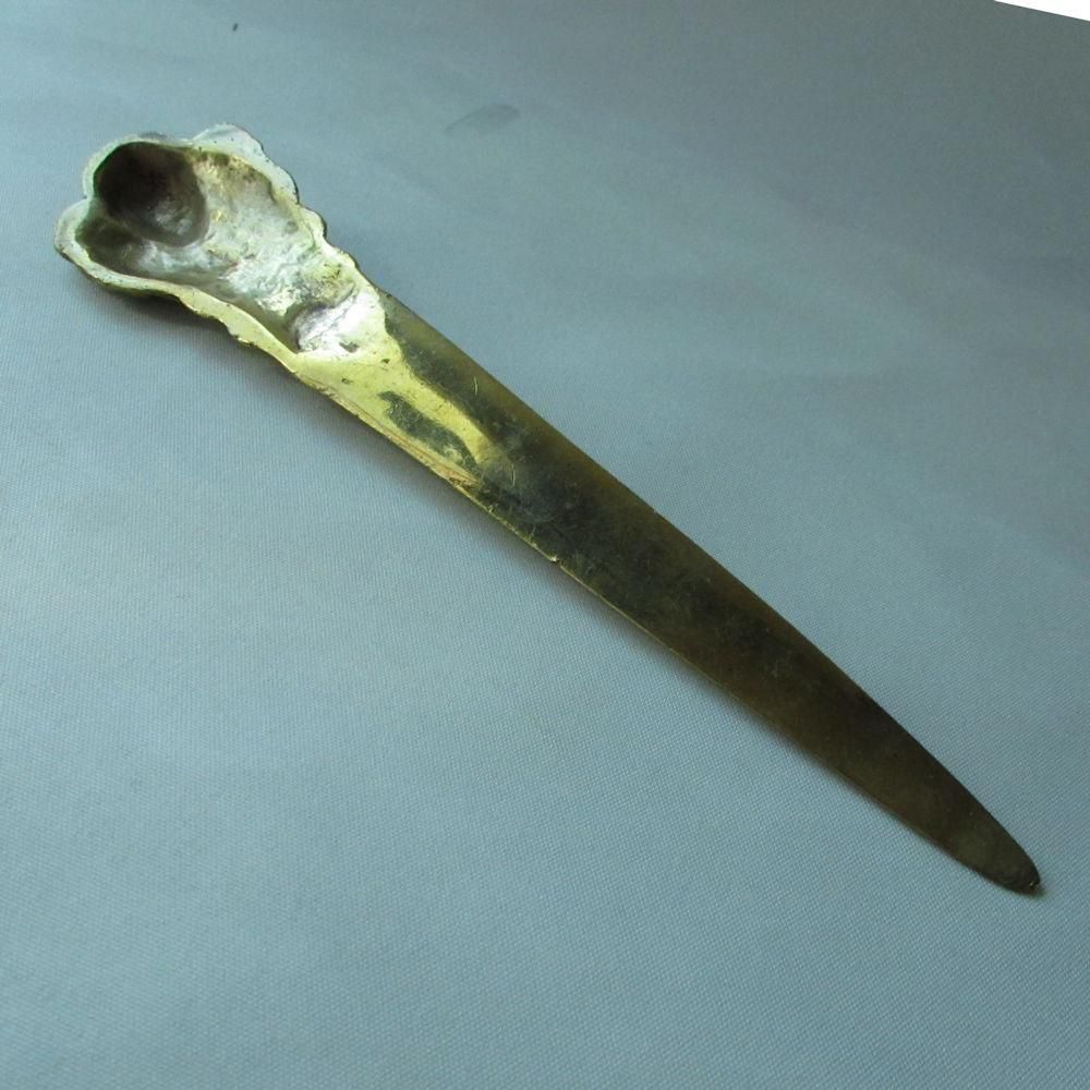 ピエロのペーパーナイフ - time-machine