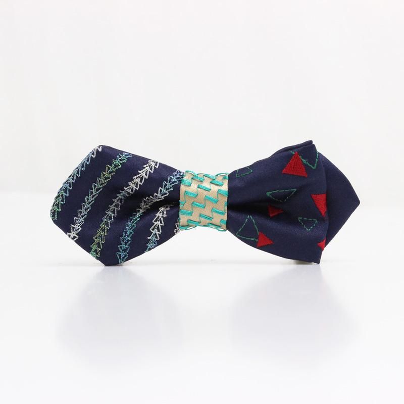 刺繍の蝶ネクタイ 三角の連なり 藍 AGEHA tie - me.dery 【公式 刺繍の蝶ネクタイ 三角の連なり 藍 AGEHA tie - me.dery 【公式