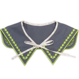 刺繍の付け襟「ハート」グリーン