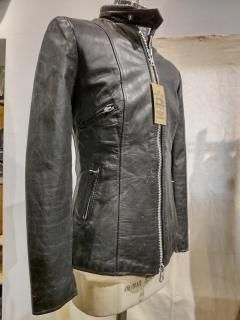 Cuir Ladies Single Leather Jacket 