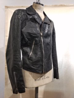 <img class='new_mark_img1' src='https://img.shop-pro.jp/img/new/icons1.gif' style='border:none;display:inline;margin:0px;padding:0px;width:auto;' />80's French Double Leather Jacket 