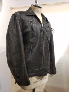 <img class='new_mark_img1' src='https://img.shop-pro.jp/img/new/icons1.gif' style='border:none;display:inline;margin:0px;padding:0px;width:auto;' />60~70's  Single Leather Jacket 