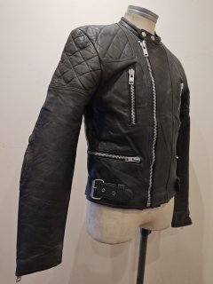 <img class='new_mark_img1' src='https://img.shop-pro.jp/img/new/icons1.gif' style='border:none;display:inline;margin:0px;padding:0px;width:auto;' />80's KRAWEHL Patted Riders Jacket Monza Type 
