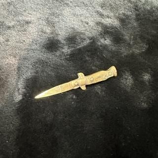 Switchblade BadgeBrass(﫡ˡ
