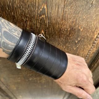 Leather Zip Wristband (long)