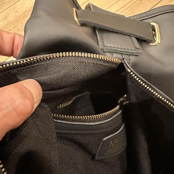 neon leather garment レザーランドリーバッグ neon leather garment レザーランドリーバッグ - メルカリ