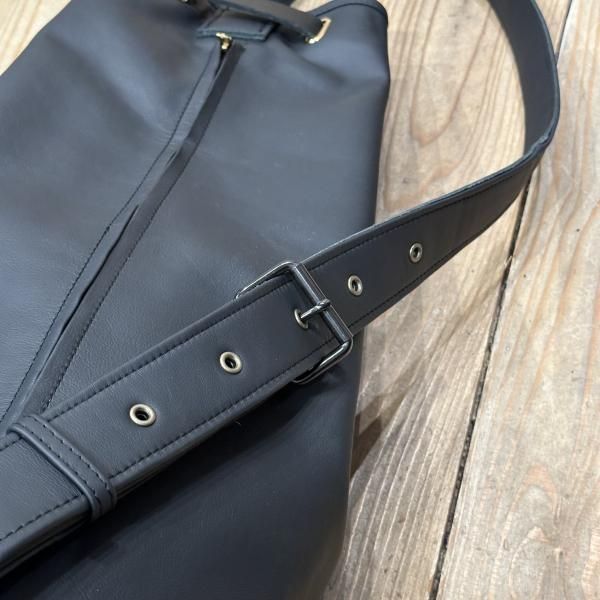 neon leather garment レザーランドリーバッグ neon leather garment レザーランドリーバッグ - メルカリ