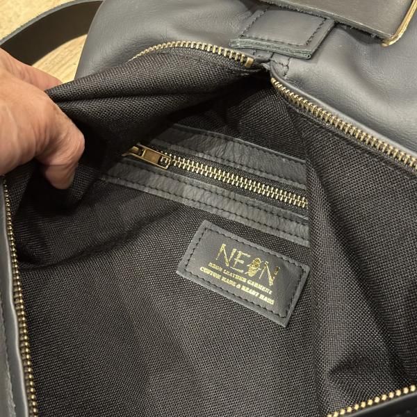 Leather laundry bag (type3) - neon-leather
